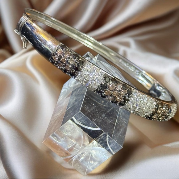 Elegant‎ Sterling Black and White Diamonique  Bangle  Bracelet - Picture 3 of 5